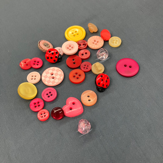 A Tiny Mixed Bag of Nifty Red/Orange/Yellow Buttons