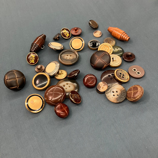 A Tiny Mixed Bag of Brown/Brass Buttons