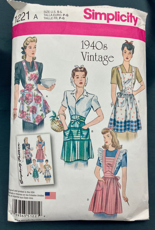 Pattern - Misses' Reproduction 1940s Aprons - Sizes S/M/L