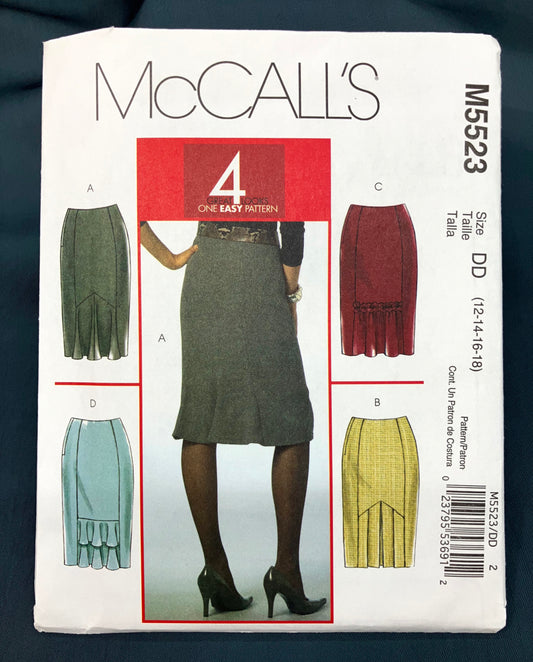 Pattern - Misses' and Misses' Petite Skirts - Sizes 12-18